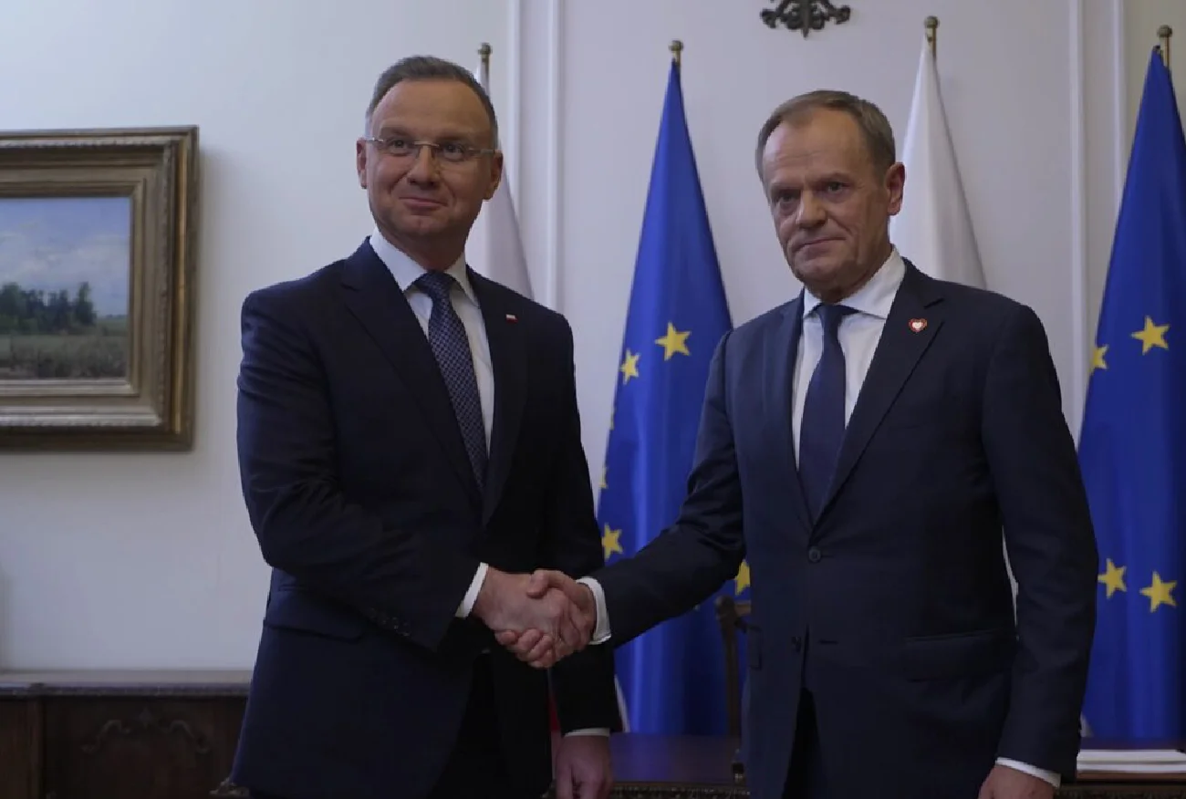 Tusk opuścił spotkanie z Dudą w gabinecie Hołowni. Wymowna reakcja premiera.
