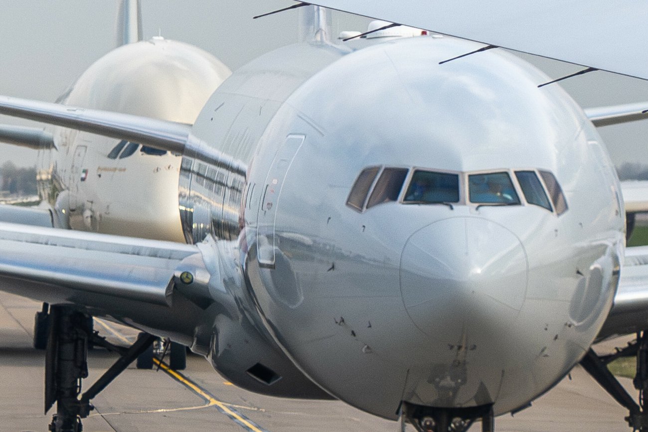 W sobotę na londyńskim lotnisku Heathrow doszło do incydentu. Odrzutowiec zderzył się skrzydłem z samolotem pasażerskim. W sobotę na londyńskim lotnisku Heathrow doszło do incydentu. Odrzutowiec zderzył się skrzydłem z samolotem pasażerskim.