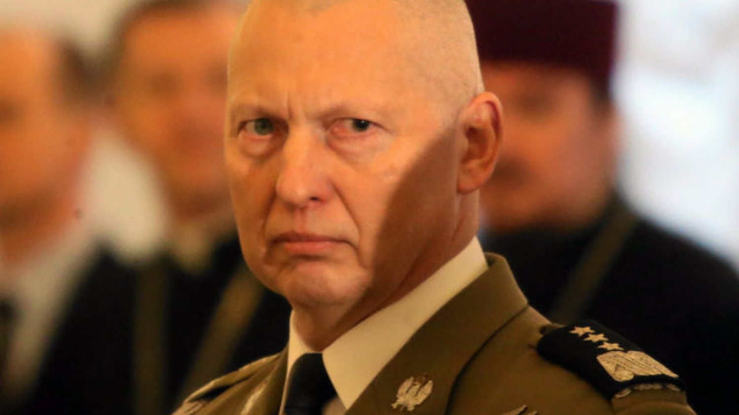 Generał Różański ma wątpliwości, czy żołnierze WOT będą potrafili obsługiwać nowoczesne systemy uzbrojenia.