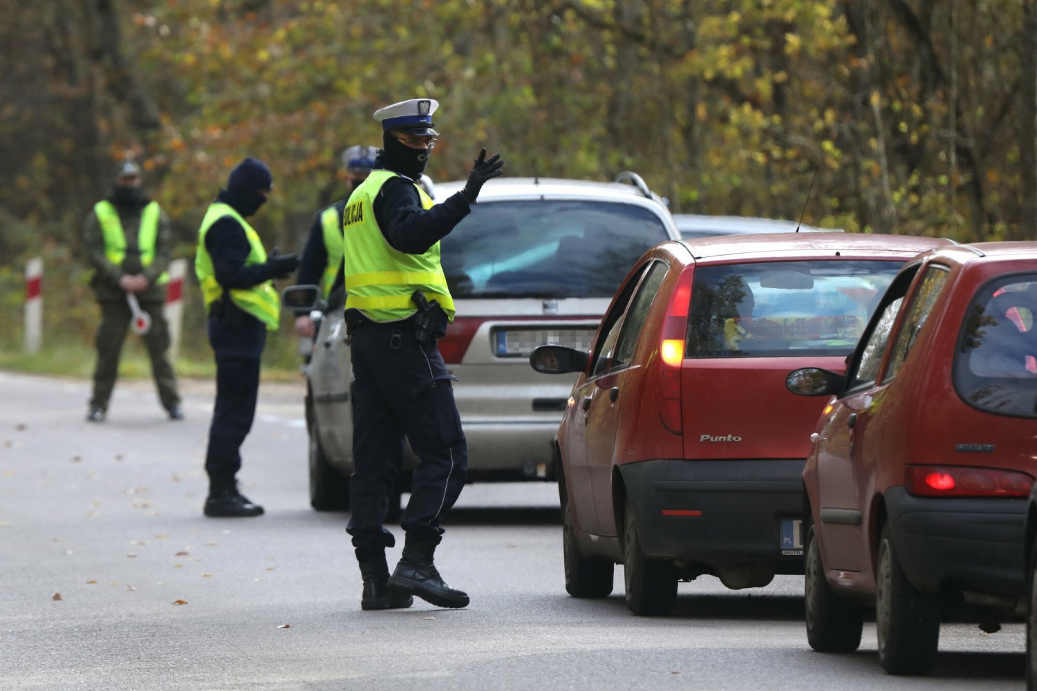 Ukrainiec, który przewoził 11 nielegalnych migrantów, został zatrzymany w Bielsku Podlaskim.
