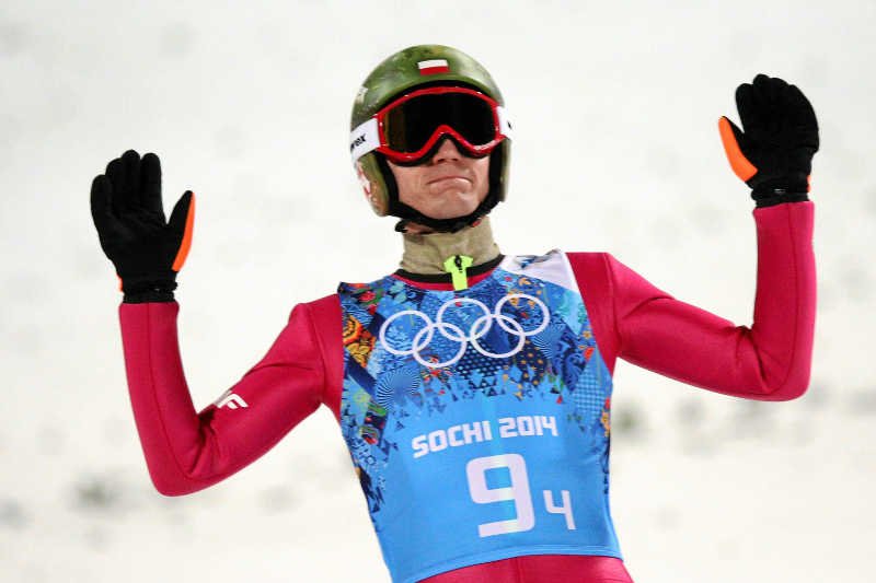 Po sukcesie w Soczi Kamil Stoch wrócił do Pucharu Świata. W Falun poprawił rekord skoczni.