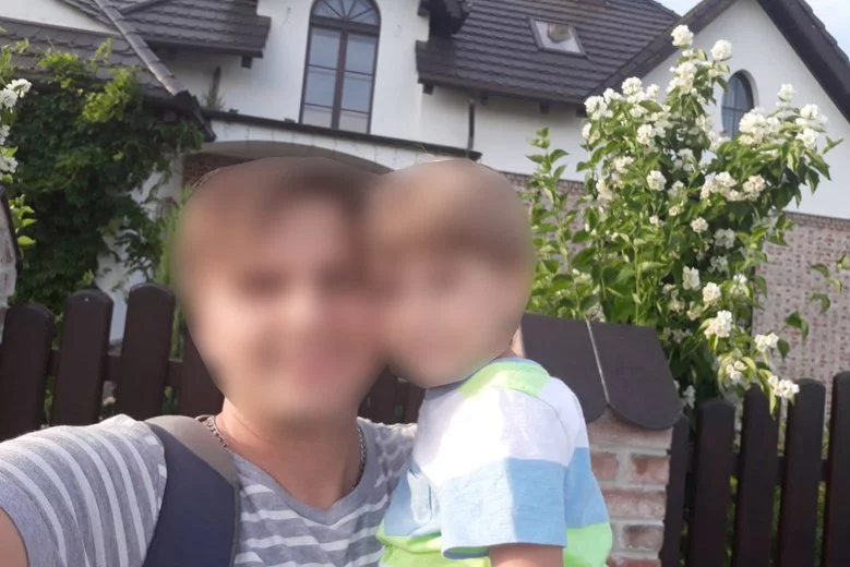 Są wstępne wyniki sekcji zwłok 34-latka i jego czteroletniego syna, którzy zostali przewiezieni w ciężkim stanie do szpitla z sali zabaw na warszawskim Bemowie.