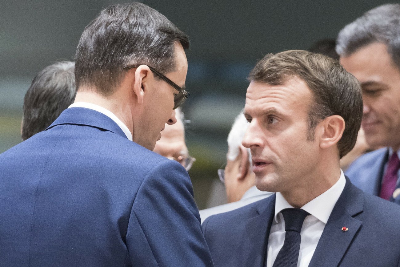 Emmanuel Macron stwierdził, że Mateusz Morawiecki, "ingeruje we francuską kampanię wyborczą".