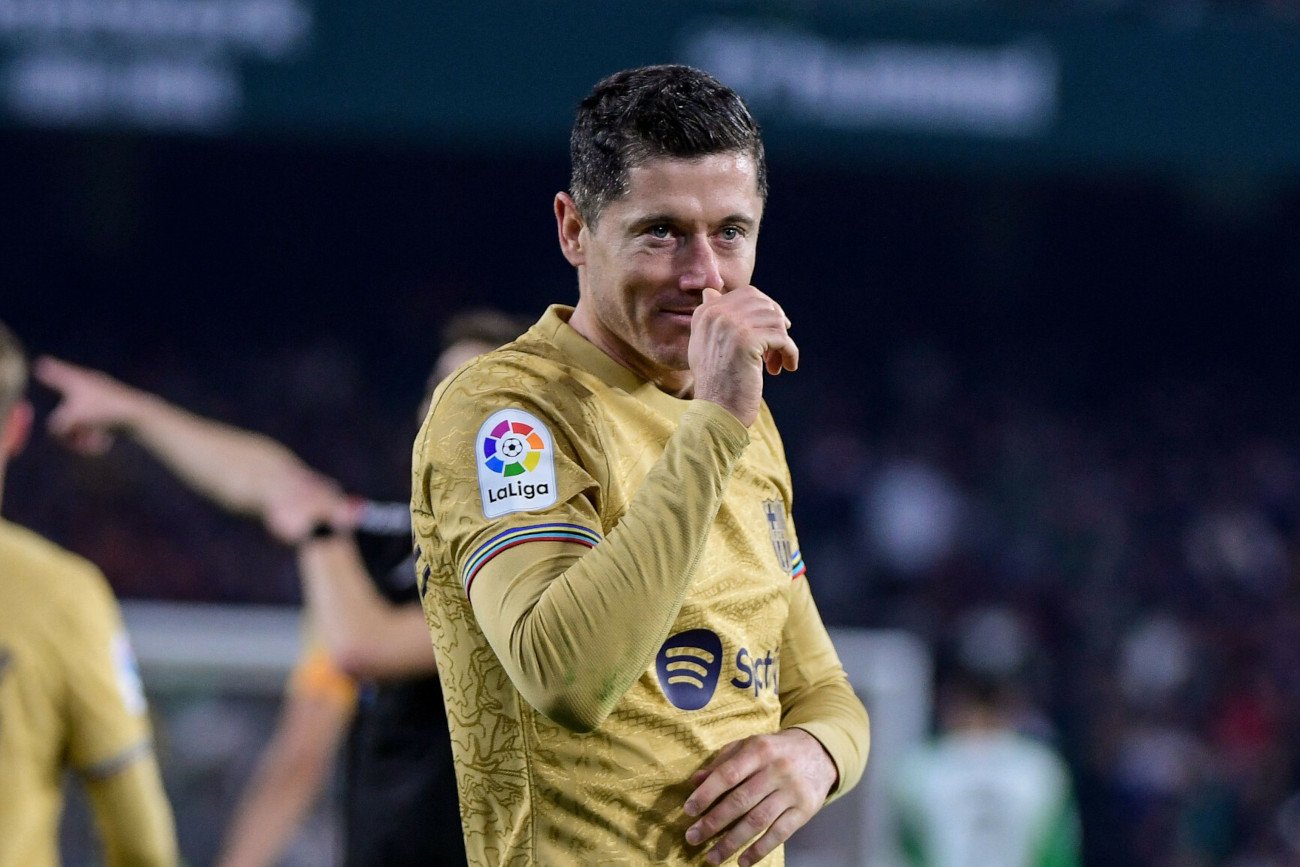 Robert Lewandowski w taki sposób zaakcentował swój powrót na boiska w lidze hiszpańskiej. Wymowny był to gest.