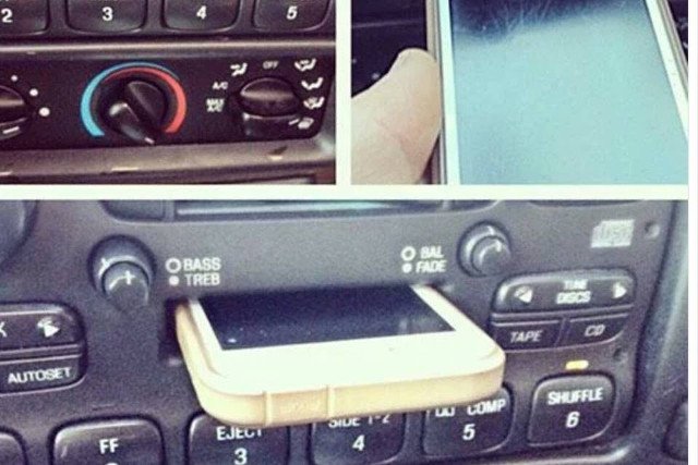 Facet włożył swojego iPhone'a do odtwarzacza kaset w samochodzie. Śmieje się z niego cały internet