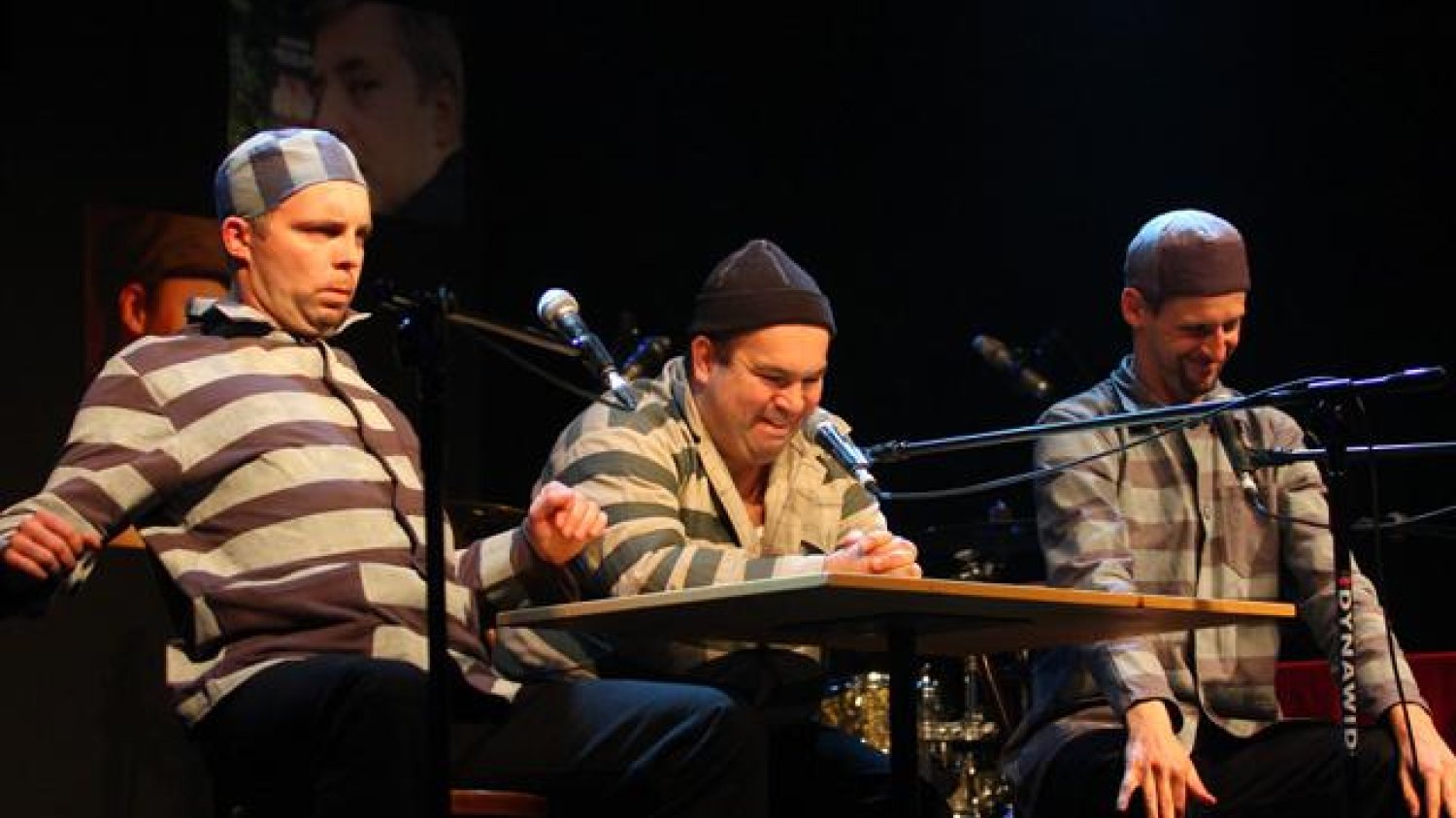 Kabaret Ani Mru-Mru. Od lewej: Marcin Wójcik, Waldemar Wilkołek i Michał Wójcik