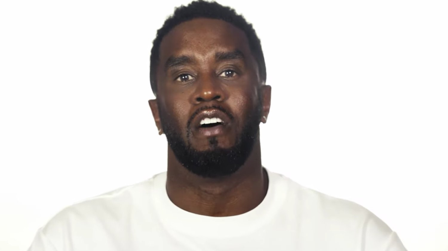 P. Diddy łamie zasady więzienne? Próbował kontaktować się z ofiarami. P. Diddy przebywa więzieniu. Nawet tam miał łamać prawo.