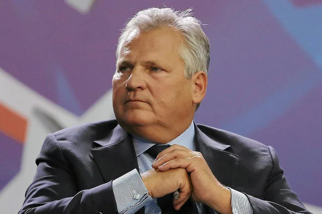 Aleksander Kwaśniewski ostatnio często krytykuje politykę międzynarodową Polski.