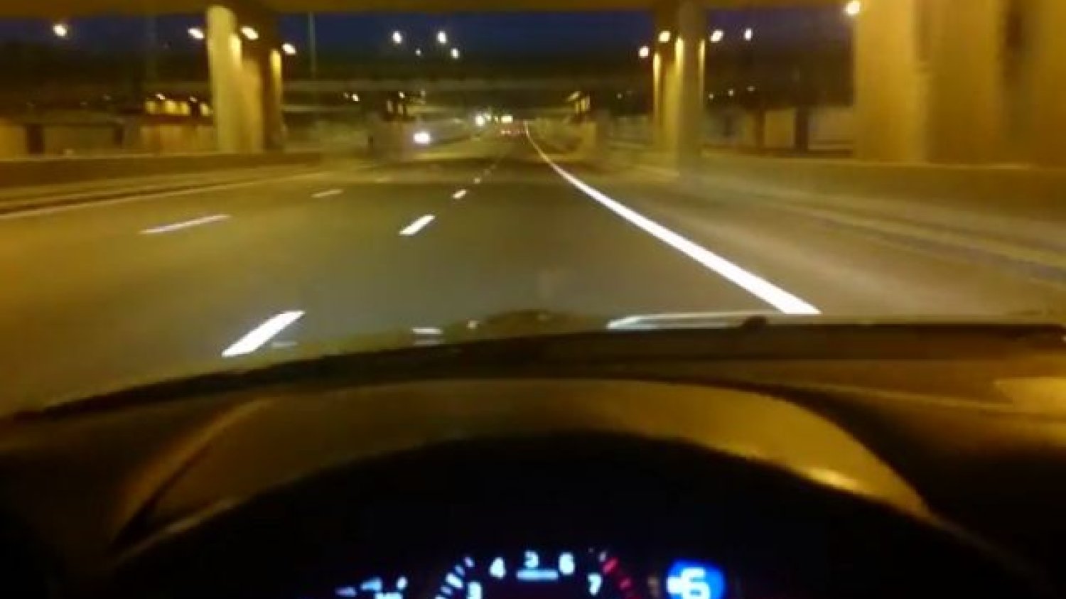 Poszukiwany kierowca BMW oskarża Tuska o zdradę.