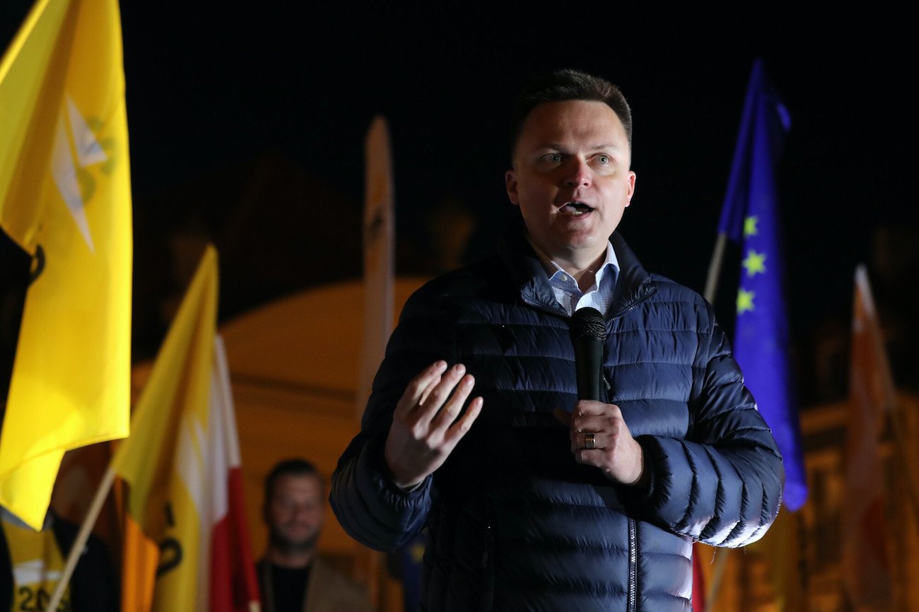 Szymon Hołownia podczas manifestacji proeuropejskiej w Białymstoku (10.10.2021). Szymon Hołownia podczas manifestacji proeuropejskiej w Białymstoku (10.10.2021).