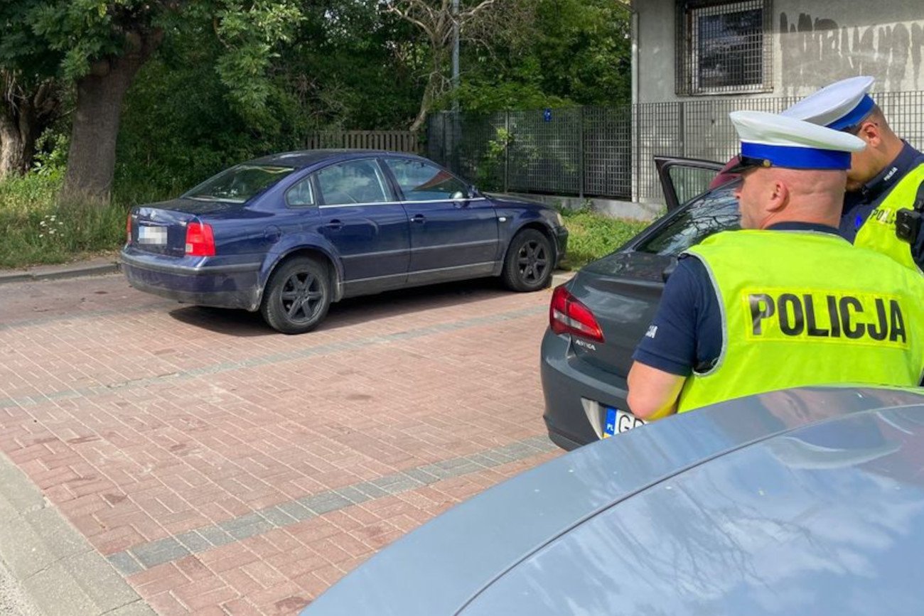 Wyrzucił niedopałek na ulicę, uruchomił absurdalny ciąg zdażeń