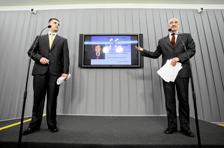 "Niezatapialny", Bartłomiej Misiewicz znowu ma nową pracę.