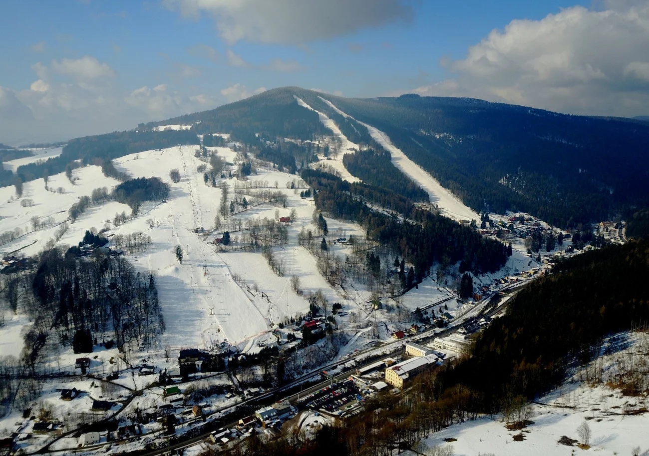 Należący do kompleksu Snowhill ośrodek narciarski Herlíkovice w czeskich Karkonoszach
