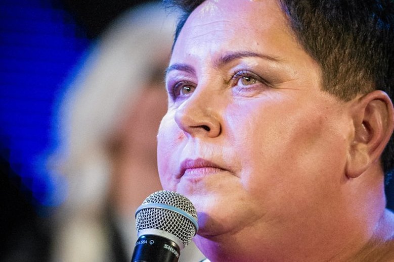 Dziennikarka TVN Dorota Wellman poczuła się zniesławiona słowami pisarza Jacka Piekary zamieszczonymi na Twitterze