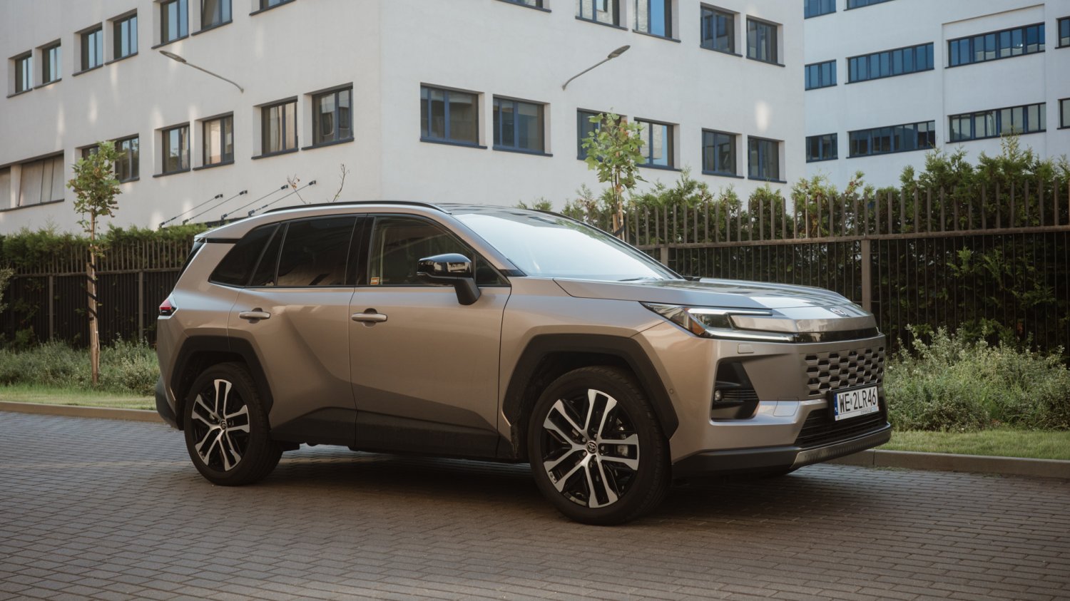 Test nowej Toyoty RAV4 dał mi do myślenia. Chińska konkurencja to nie jej problem