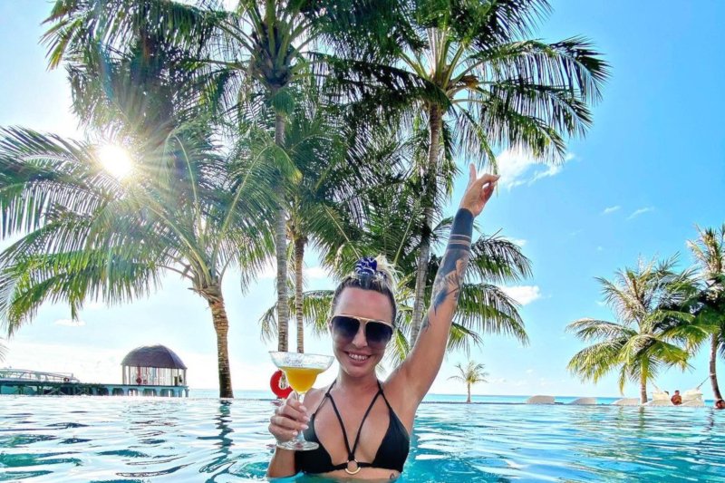 Blanka Lipińska nie spędza wakacji na Malediwach z Baronem.