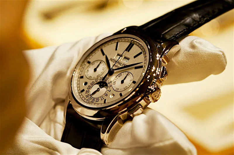 Każdy produkt opuszczający manufakturę Patek Philippe, z miejsca staje się przedmiotem pożądania zegarkomaniaków.