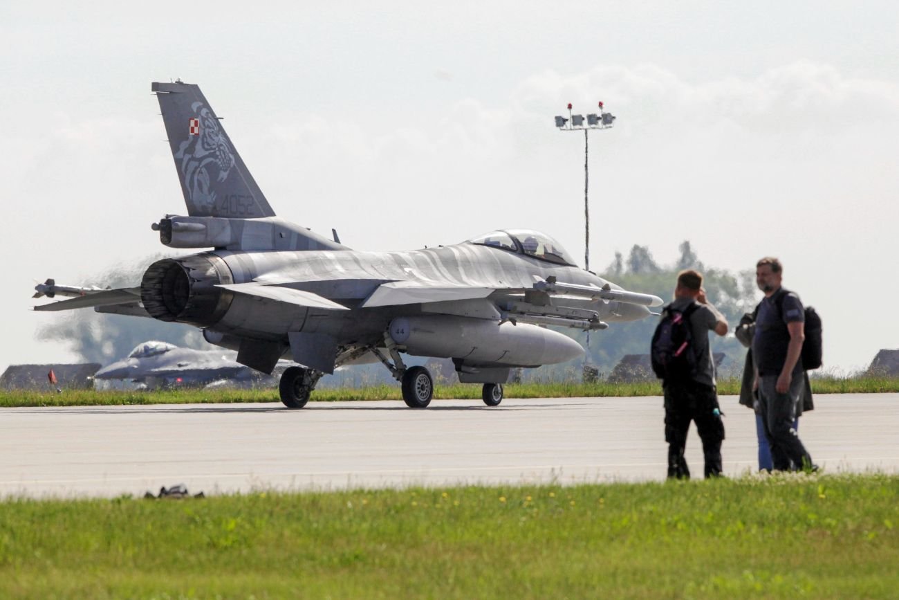 Za każdy nocny alarm polski podatnik płaci krocie. Tylko kosztuje godzina lotu F-16