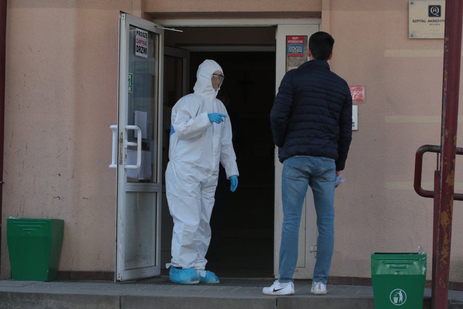 Ministerstwo Zdrowia poinformowało o nowych zakażeniach koronawirusem 21 maja po godz. 17. Liczba zakażonych koronawirusem przekroczyła barierę 20 tysięcy.