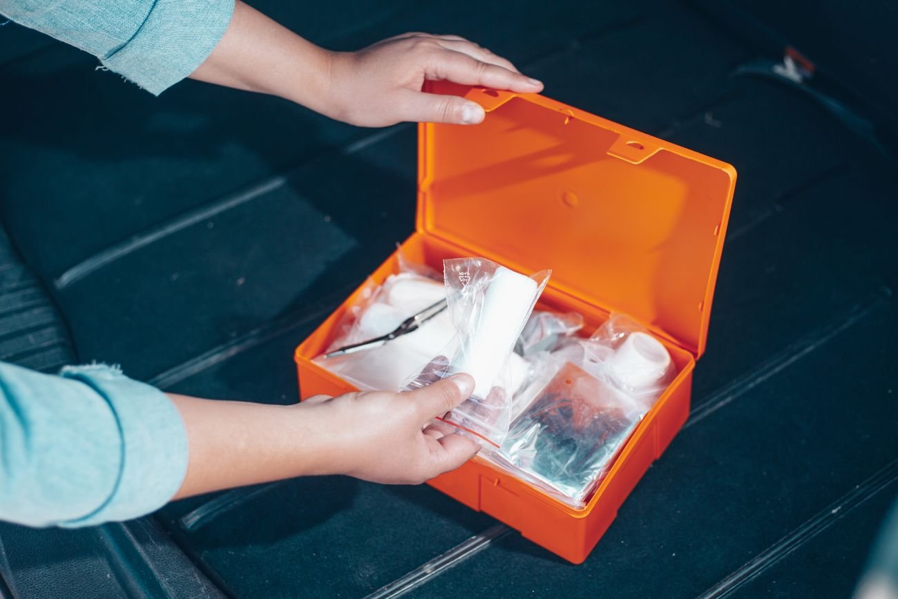 Apteczka samochodowa.