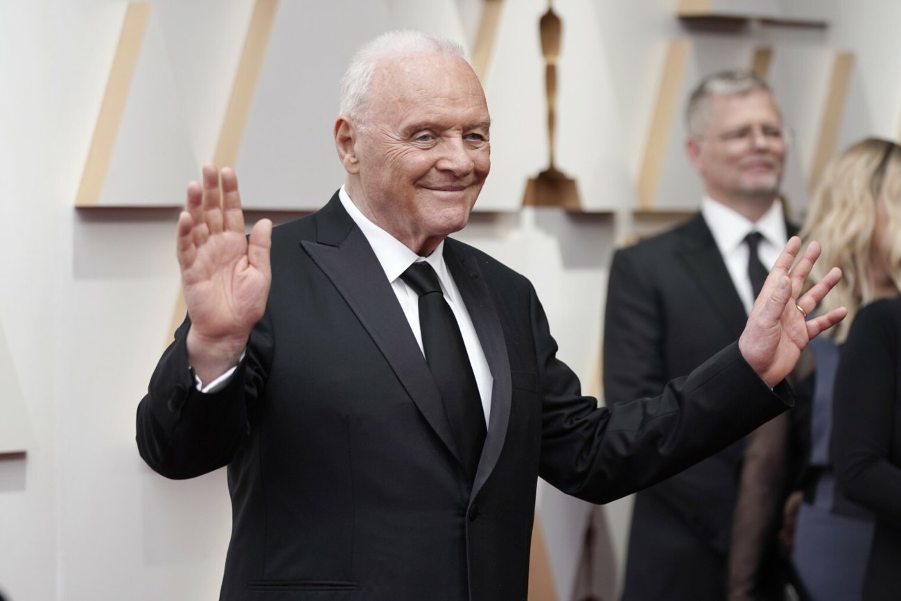 Anthony Hopkins opowiedział o swoim alkoholizmie. Dziś świętuje 47 lat trzeźwości.