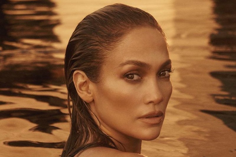 J.Lo szokuje nagim zdjęciem. "Najgorętsza kobieta świata!"