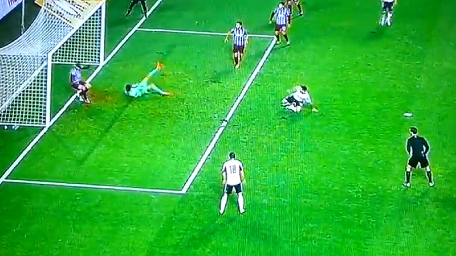 Legia wygrała z Trabzonsporem 2:0.