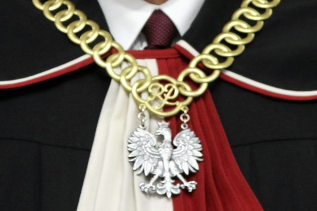 Roman Piaśnik chce złoty łańcuch, bo zazdrości prezydent Warszawy insygniów władzy.