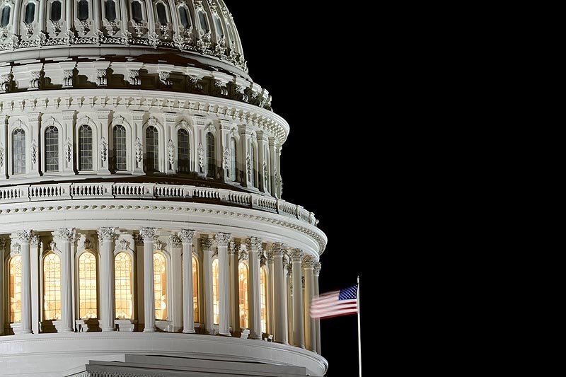 Sondaż PPP: Kongres jest gorszy od karaluchów, choć lepszy od chorób wenerycznych, celebrytów i komunistów.