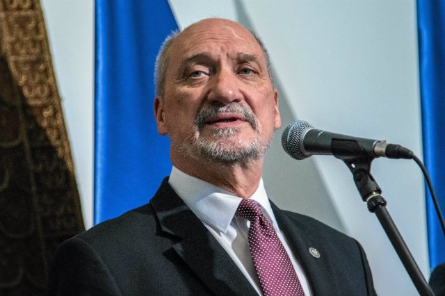 Na stronie MON można przeczytać o przetargu na zakup słodkości dla wojska.