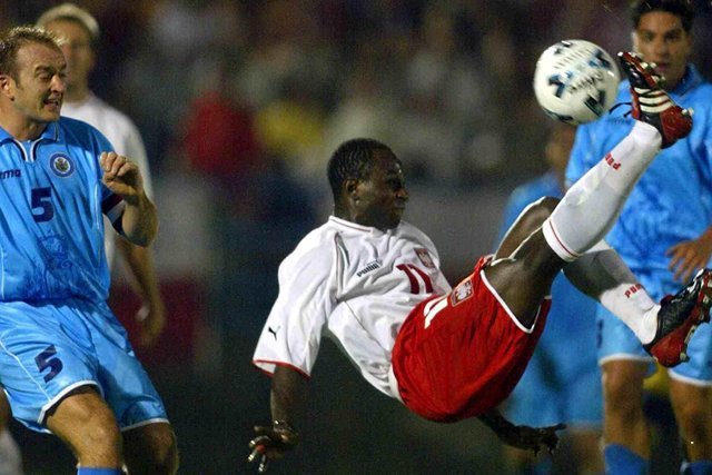 Emmanuel Olisadebe zdobył 11 bramek dla reprezentacji Polski.