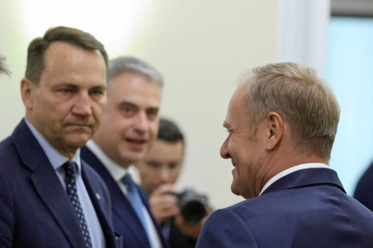 Kto byłby lepszym premierem: Tusk czy Sikorski? Oto wyniki sondażu.