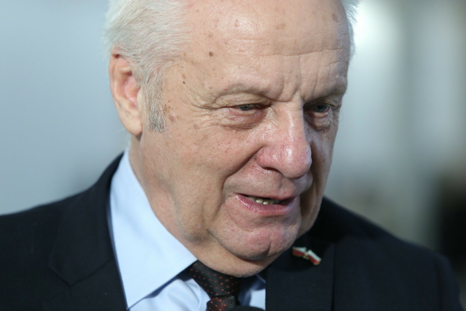 Stefan Niesiołowski: Pomniki Jana Pawła II należy dyskretnie usunąć.