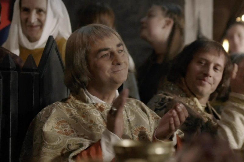 Robert Gonera w "Koronie Królów" zagrał biskupa krakowskiego Jana Grota.