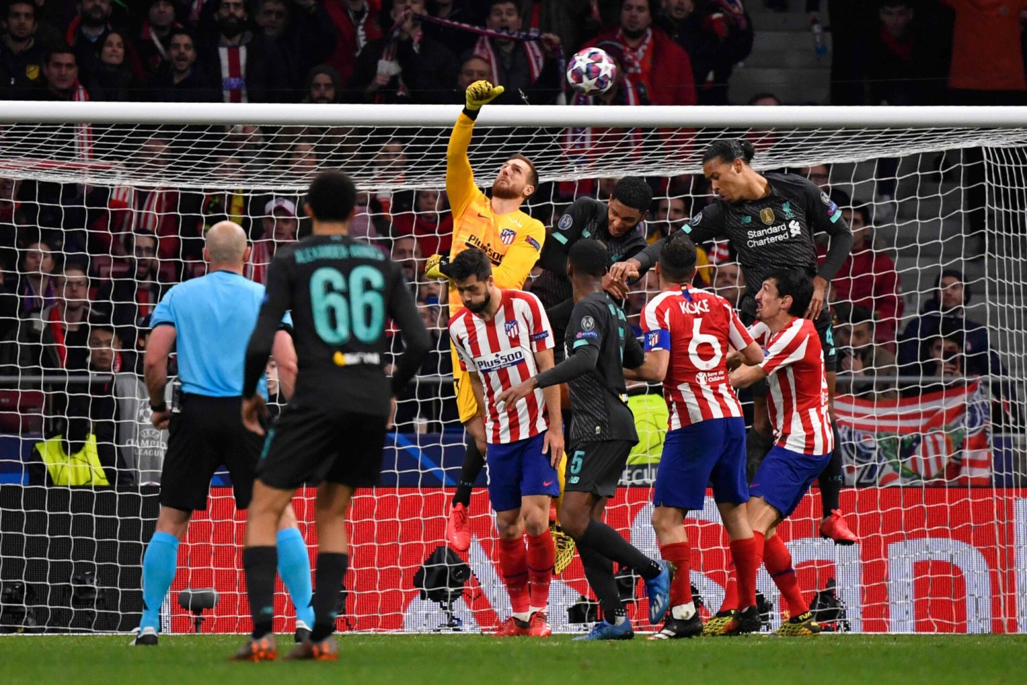 Starcie Atletico Madryt z Liverpoolem będzie jednym ze szlagierów trzeciej kolejki Ligi Mistrzów