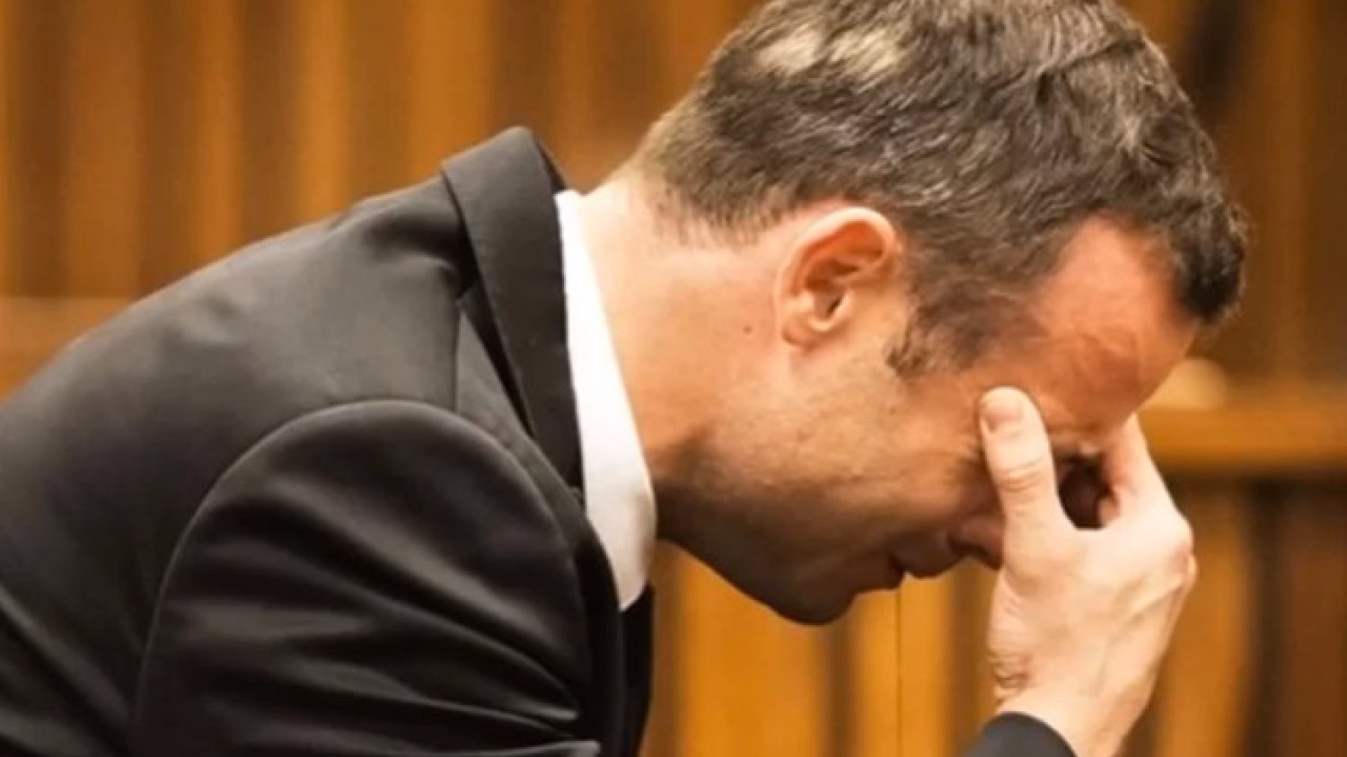 Oscar Pistorius zwymiotował w sądzie, gdy patolog odczytywał raport z autopsji
