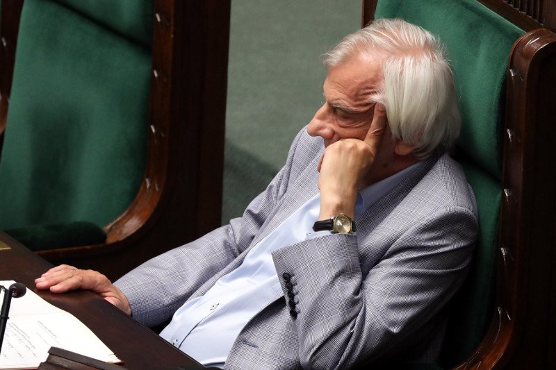 Jeśli przestrzeganie decyzji TSUE będzie wyglądać jak rozmowa Ryszarda Terleckiego z mediami, to nie wygląda to dobrze.