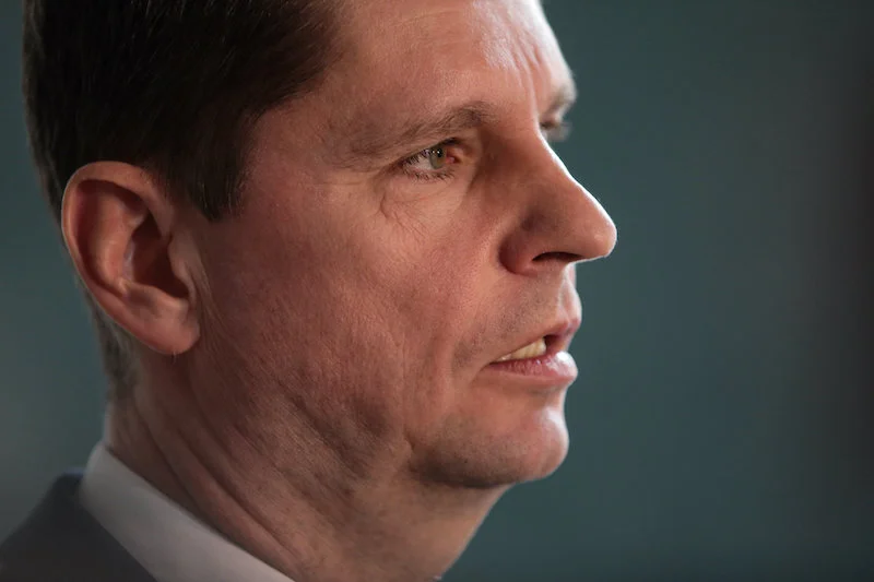 Dariusz Piontkowski, minister edukacji narodowej w rządzie PiS. Wcześniej tę funkcję pełniła Anna Zalewska. Jak przygotował szkołę na koronawirusa?