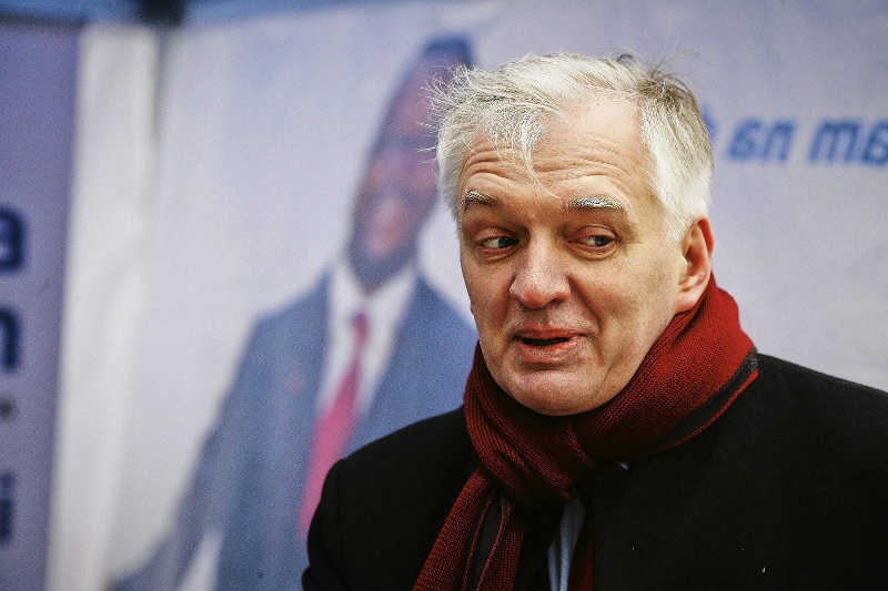 "Człowiekiem bez honoru", "kłamcą politycznym" i "cwaniakiem" nazywa Jarosława Gowina prof. Stanisław Karpiński, który do niedawna tworzył struktury Polski Razem w Wielkopolsce.