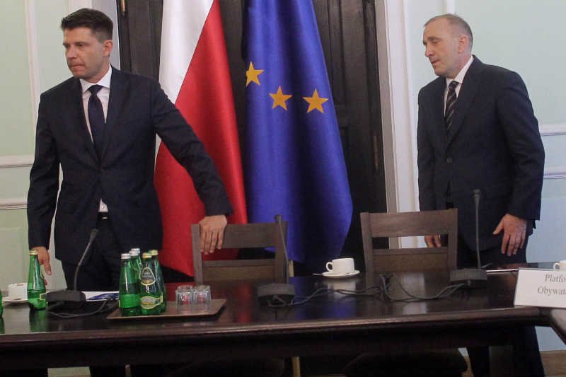 Ludzie Ryszarda Petru znowu wykazali się większym refleksem niż współpracownicy Grzegorza Schetyny.