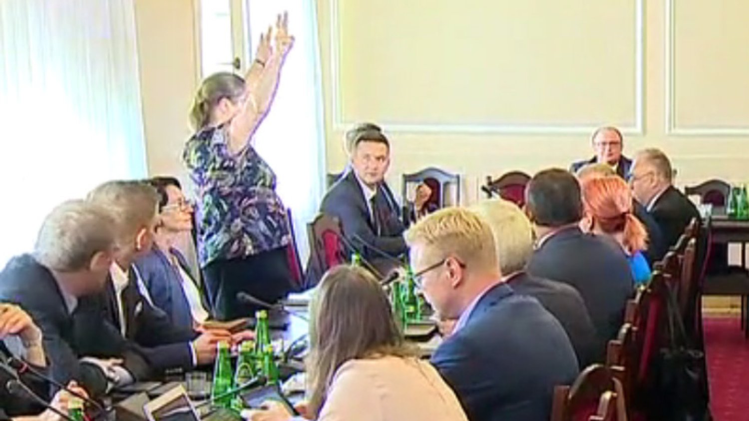 Zamknijcie mordy, tak jak prezes powiedział! Zdradzieckie mordy! – krzyczała Krystyna Pawłowicz z PiS do opozycji na komisji sprawiedliwości i praw człowieka.