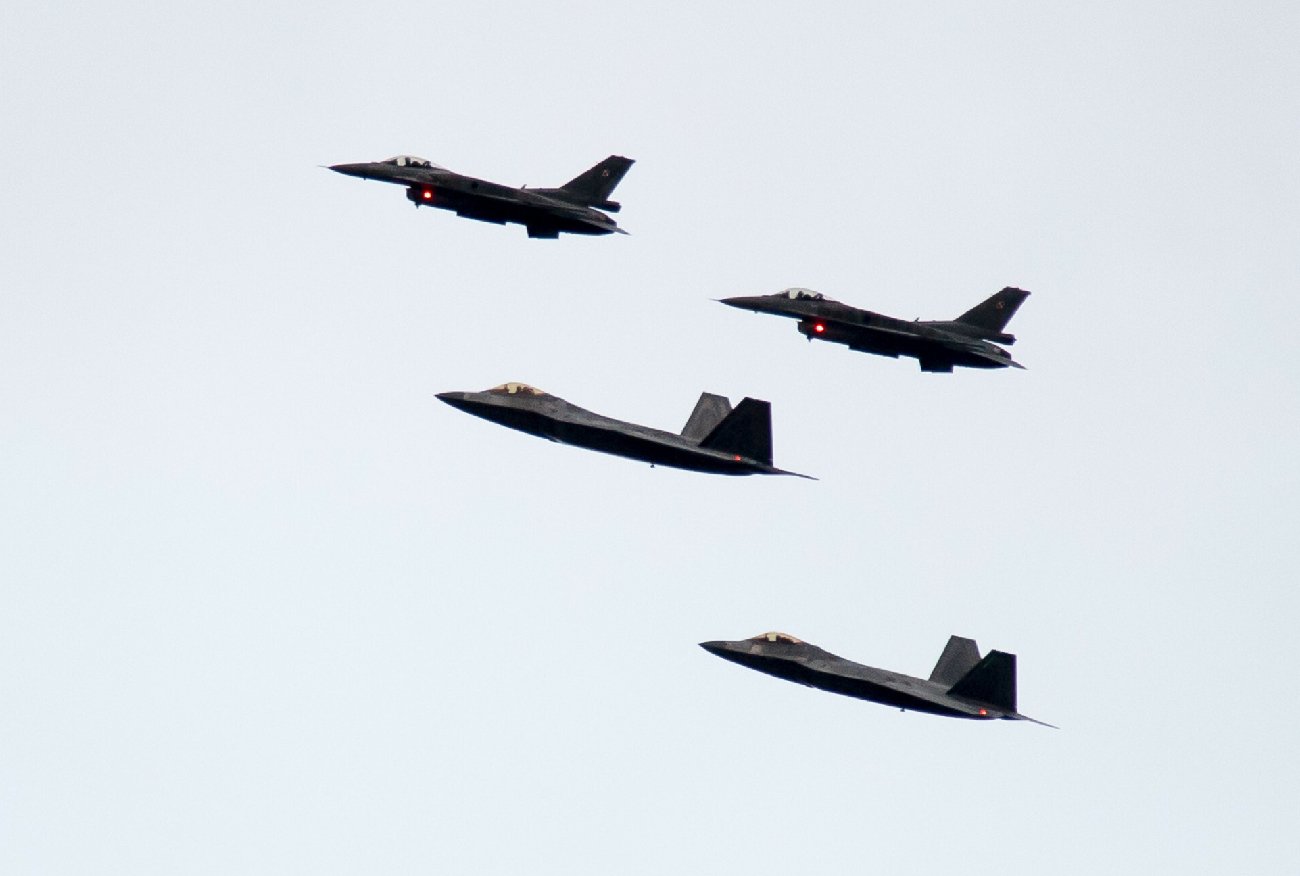 Wojna w Ukrainie. Polska i NATO podrywają myśliwce. Jest komunikat.