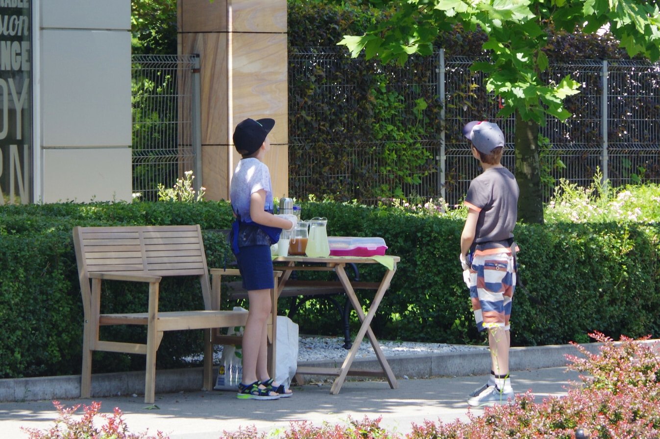 Praca dzieci w wakacje. Temat znów budzi skraje emocje (zdjęcie ilustracyjne).