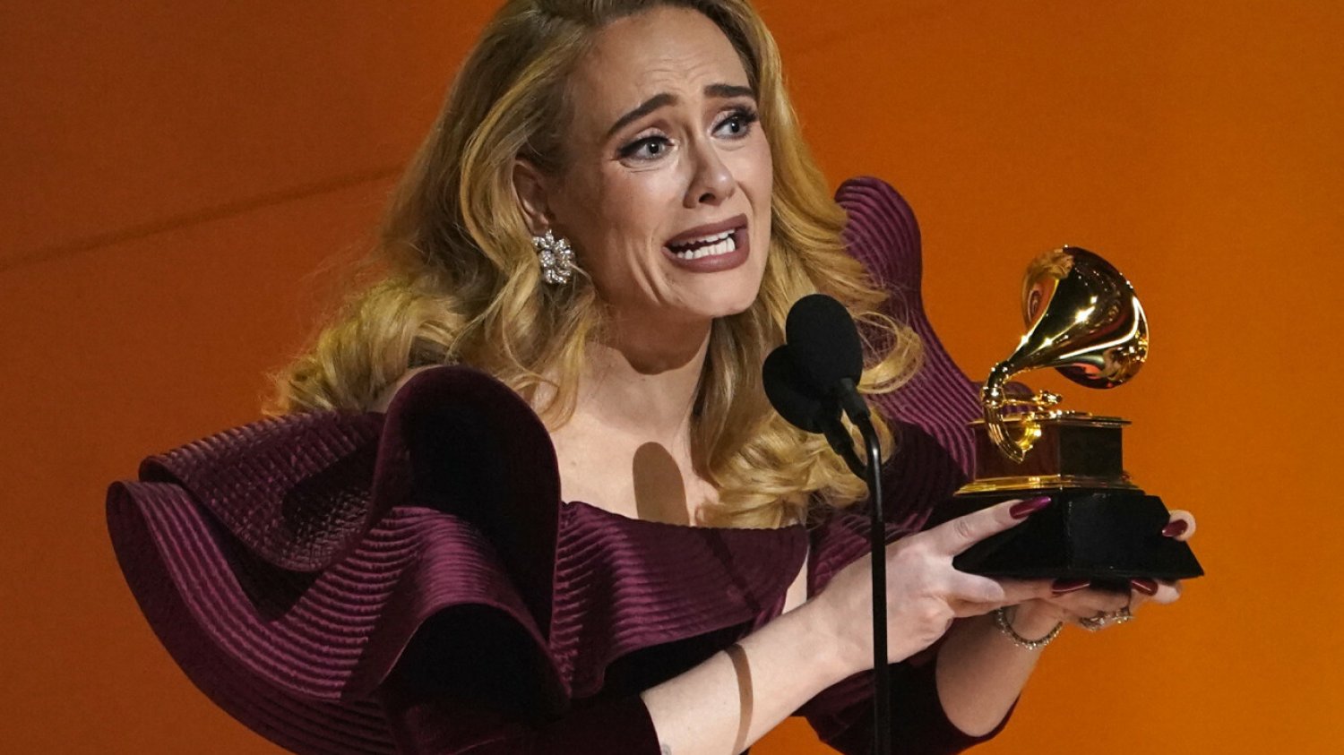 Adele opowiedziała o problemach ze zdrowiem. Bóle doskwierają jej od lat