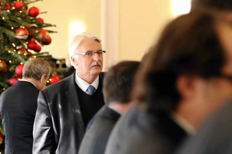 Brat ministra Witolda Waszczykowskiego Tomasz został bez konkursu szefem Urzędu Kontroli Skarbowej w Łodzi.
