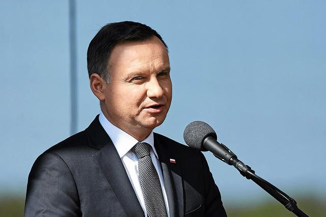 Prof. Jan Zimmerman, promotor doktoratu Andrzeja Dudy nie szczędzi mu krytyki.