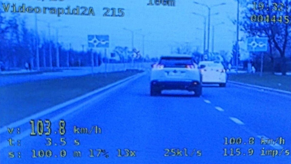 103 km/h w Legnicy i szybkie pożegnanie z plastikiem. 18-latka ma teraz 3 miesiące na przemyślenia