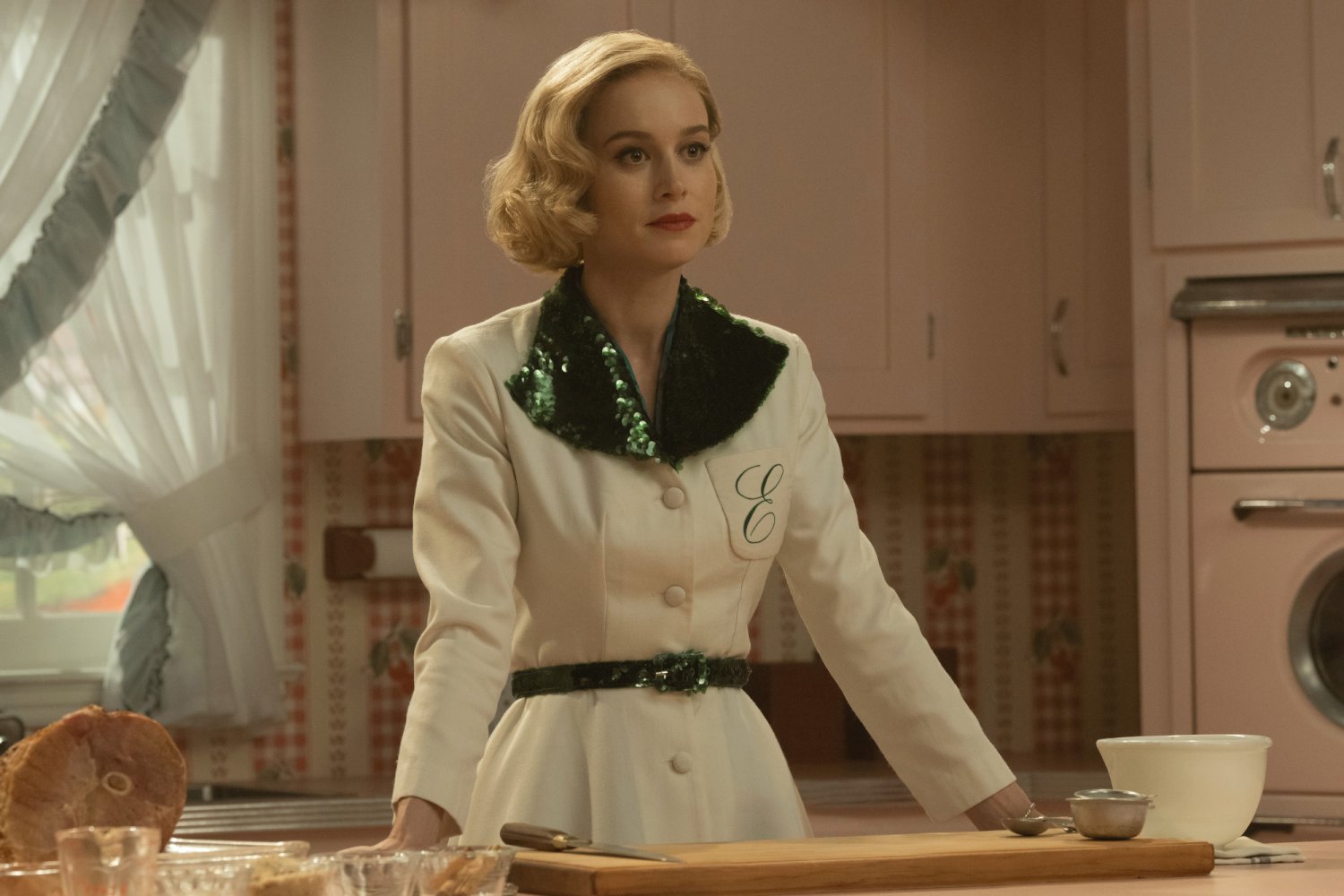 Brie Larson, Lekcje chemii