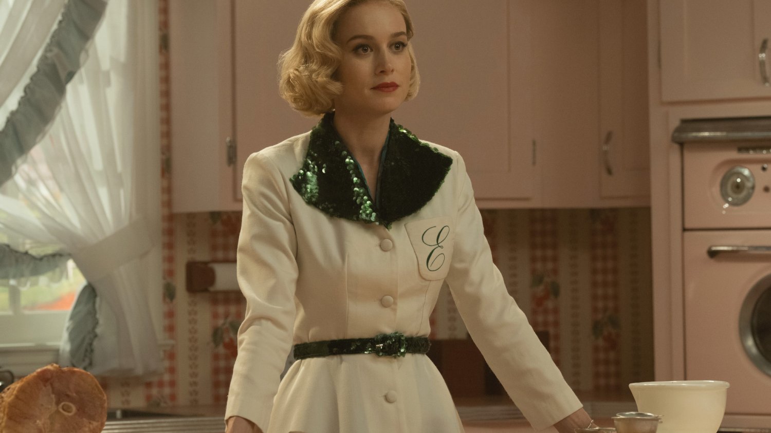 Brie Larson, Lekcje chemii