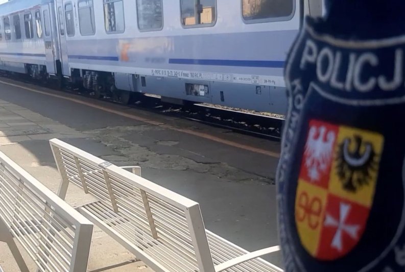 Finał sprawy tajemniczego pasażera pociągu. Udało się odkryć jego tożsamość.